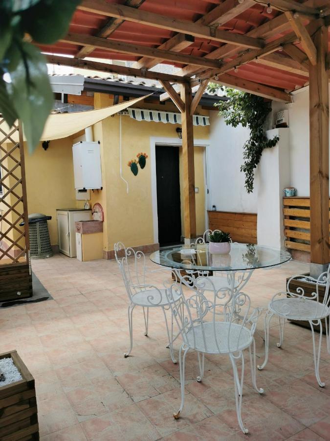 Cottage Regina Bianca, Tutto Cio Che Desideri! Catania Luaran gambar