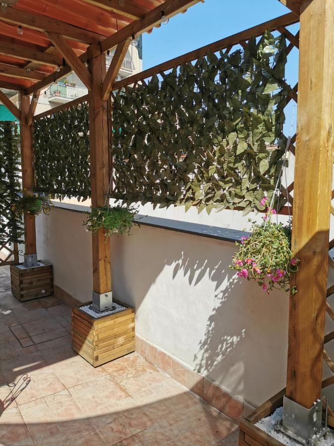 Cottage Regina Bianca, Tutto Cio Che Desideri! Catania Luaran gambar